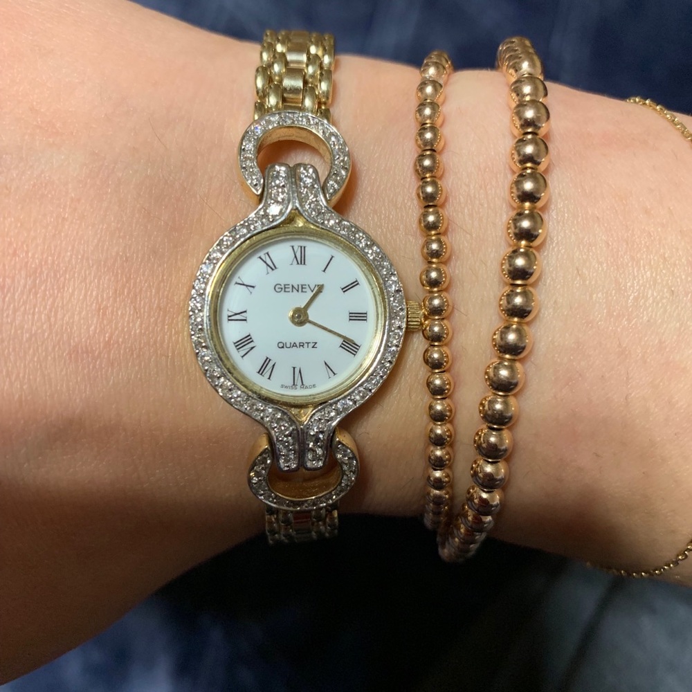 VINTAGE 14K GOLD DIAMOND WATCH WITH DIAMOND BEZEL